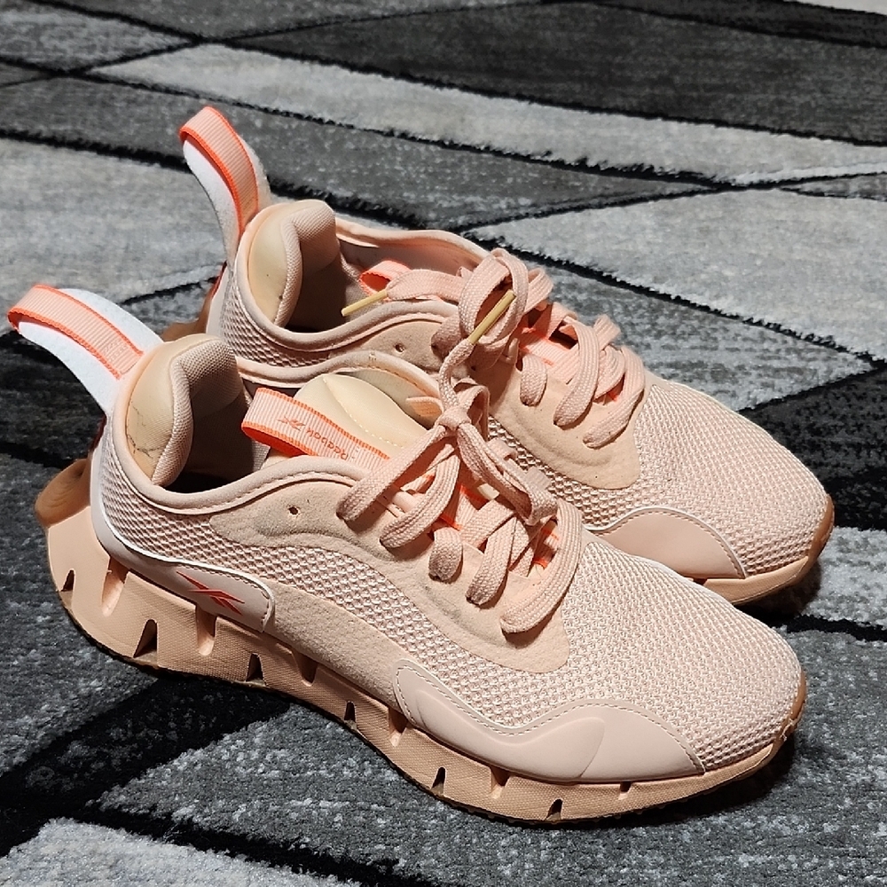 REEBOK ZIG DYNAMICA ORANGE-PEACH FUELFOAM RUNNING ATHLETIC SHOES 8.5